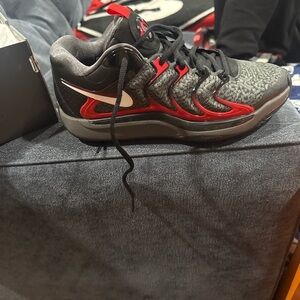 Nike Black and Red Men's Sneakers